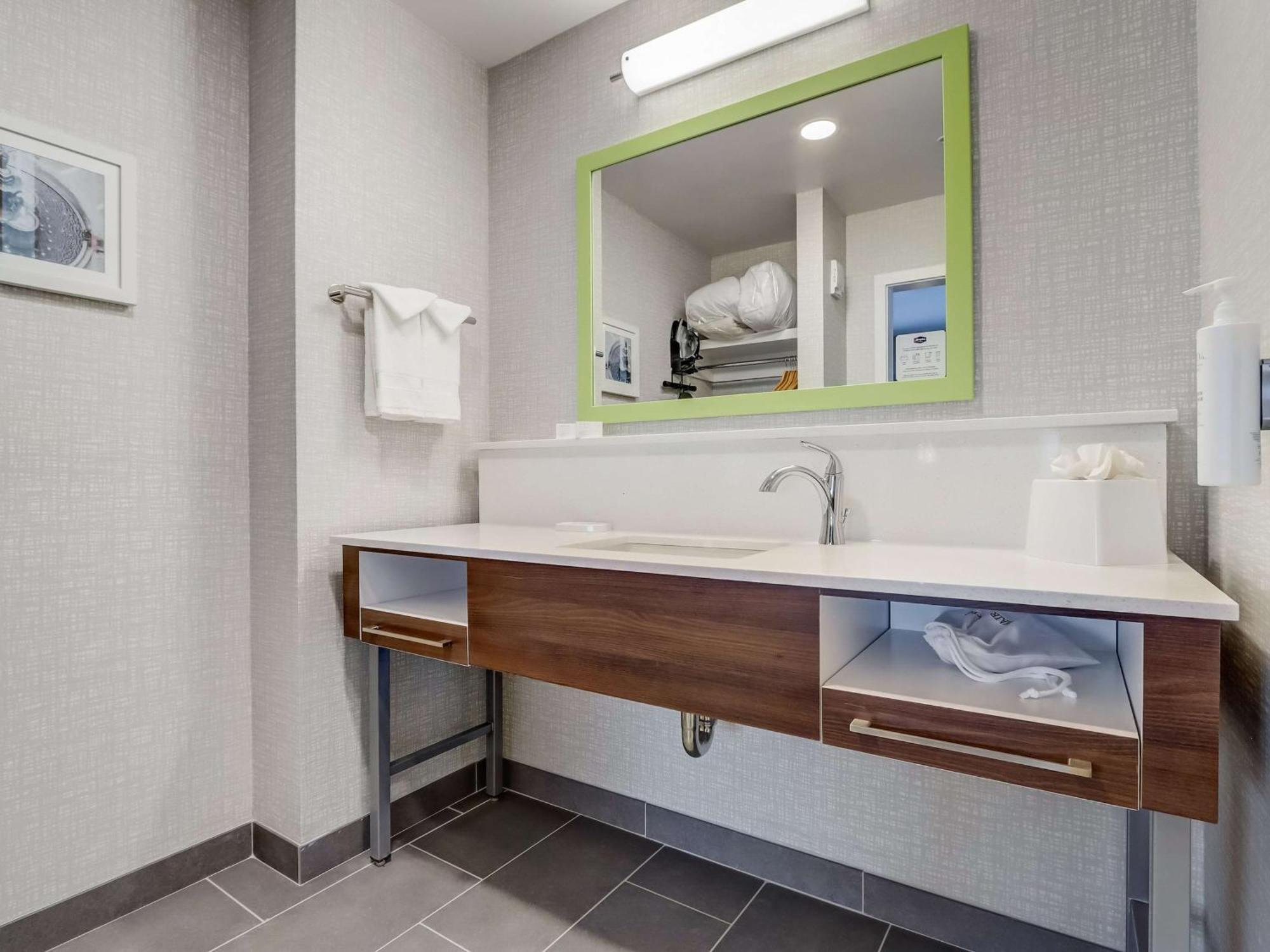 Hampton Inn & Suites Cincinnati Midtown Rookwood Dış mekan fotoğraf