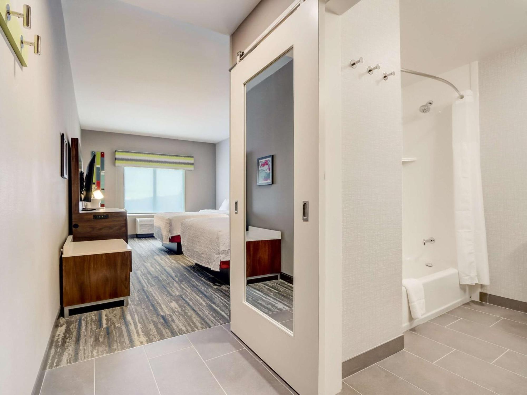 Hampton Inn & Suites Cincinnati Midtown Rookwood Dış mekan fotoğraf